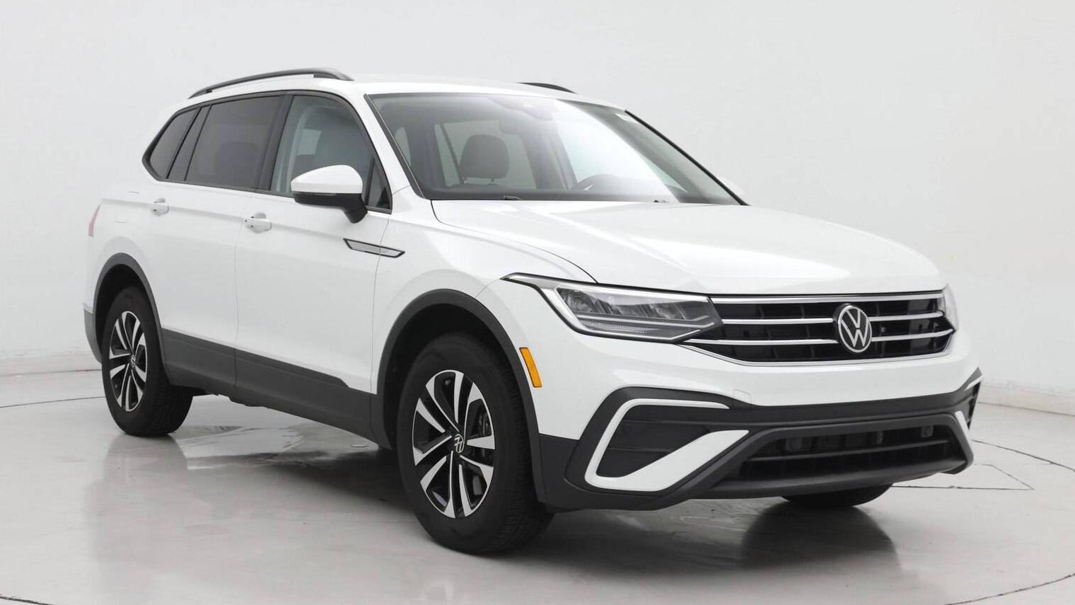 VOLKSWAGEN TIGUAN 4MOTION 2023 3VVFB7AX9PM023889 image